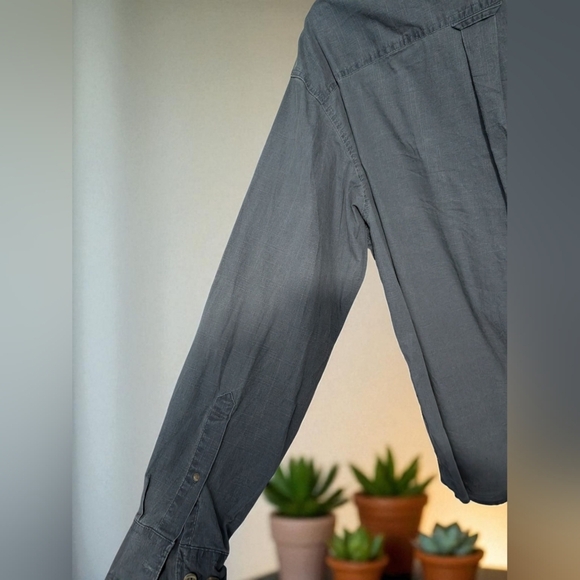 Red Head Brand Co. Classic Denim Button-Down Shirt Size Large (EUC) - Picture 10 of 12